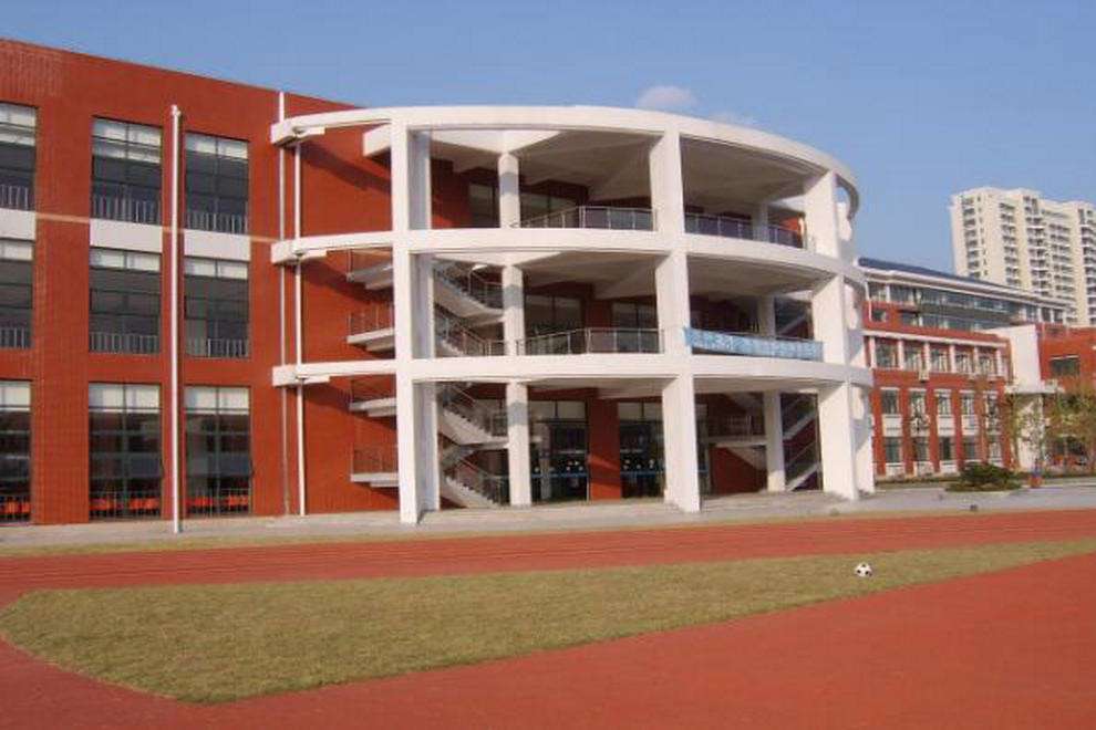 2020年上海外国语大学西外外国语学校高中部招生说明