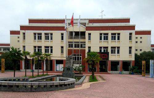 �Ϸ����������ѧУ